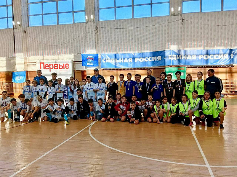 В минувшие выходные в детско-юношеской спортивной школе села Питерка состоялся турнир по мини-футболу