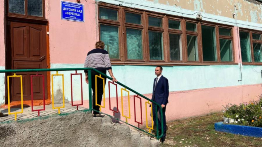 Глава района посетил детский сад «Берёзка» села Питерка
