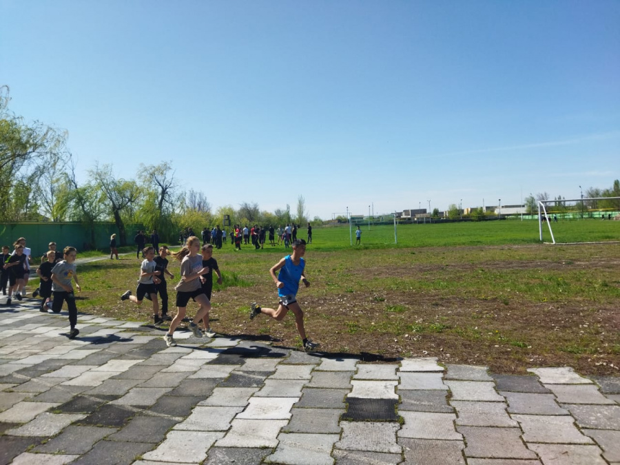 24 апреля, на стадионе «Юность» в рамках районной спартакиады школьников, прошли районные соревнования по летнему полиатлону (многоборье ГТО)