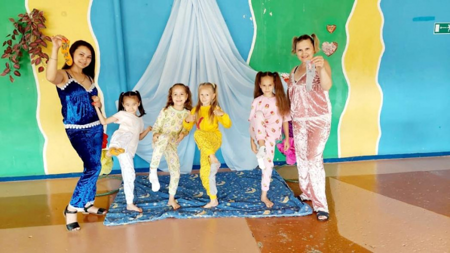 1 августа в Новореченском СДК прошла развлекательная программа "Пижамная вечеринка"