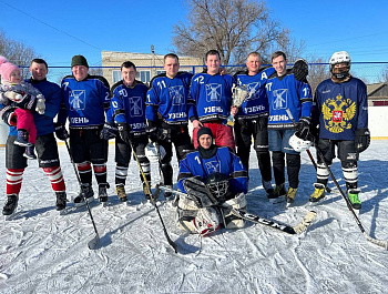На прошедших выходных в Питерке состоялся традиционный турнир среди местных хоккеистов