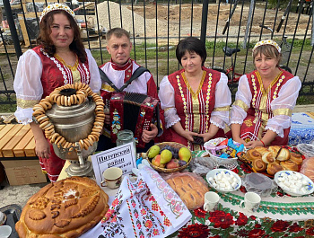 В Новоузенске прошел ll  ежегодный межрайонный этнокультурный фестиваль «Уездный самовар» - 2022