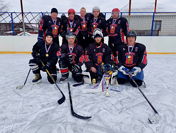 27 января состоялся турнир по хоккею на кубок главы Питерского района